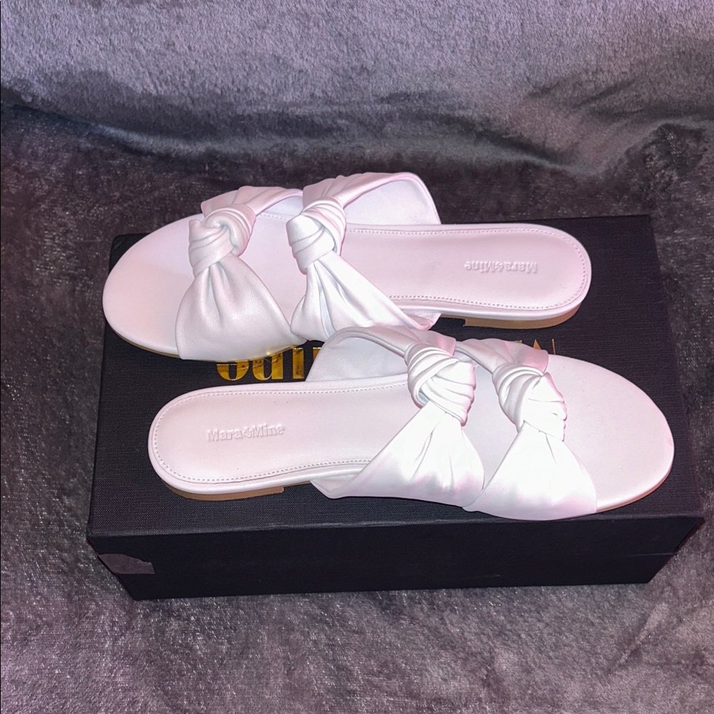 Mara & Mine White Knotted Slide Sandals